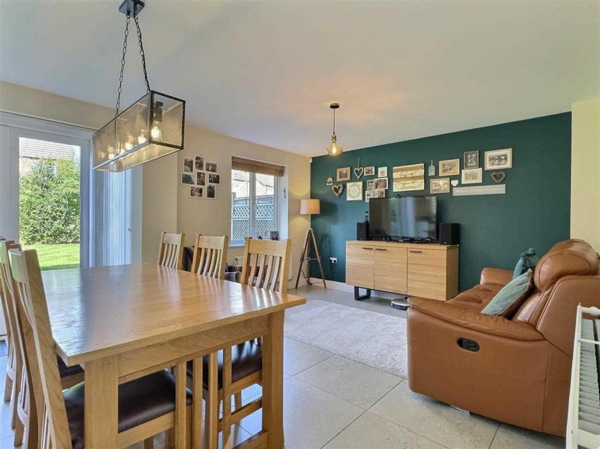 Images for Springfield Gardens,Gnosall