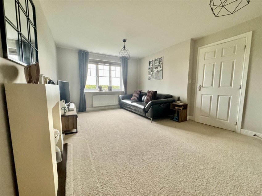 Images for Springfield Gardens,Gnosall