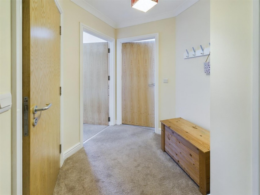 Images for Roundhay Avenue, Peacehaven