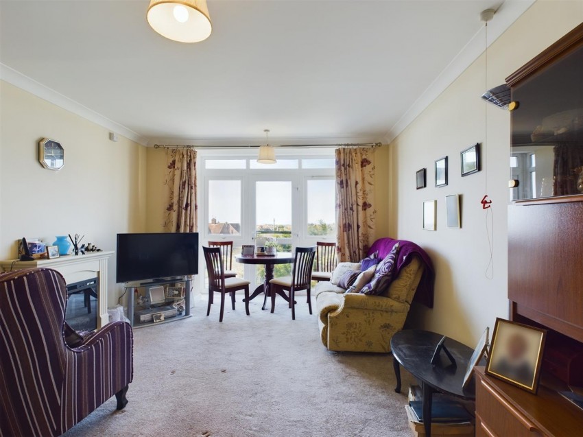 Images for Roundhay Avenue, Peacehaven