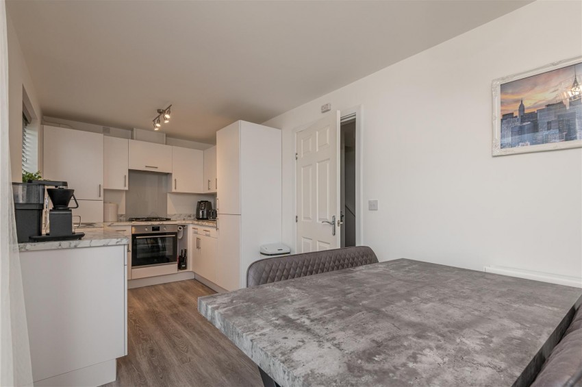 Images for WEATHERHILL VIEW, LINDLEY, HD3