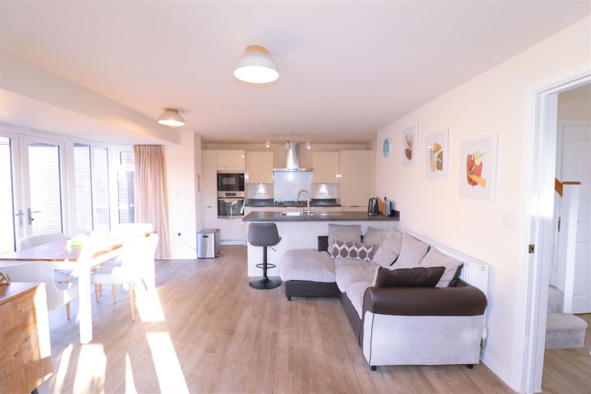 Images for Mistle Thrush Drive, Northstowe