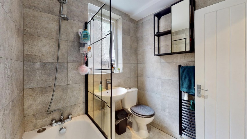 Images for Room 5 122 Lawrence Road, Liverpool