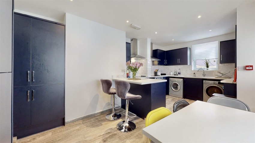 Images for Room 5 122 Lawrence Road, Liverpool
