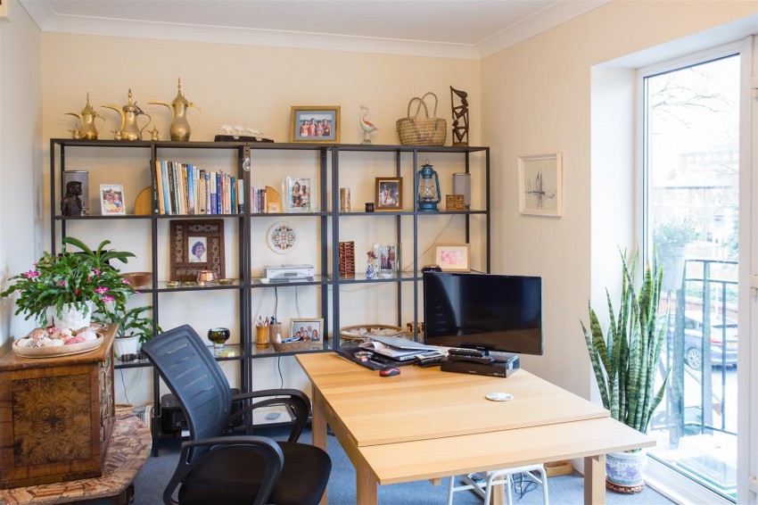 Images for Knightsbridge Court, Palmyra Square North, Warrington