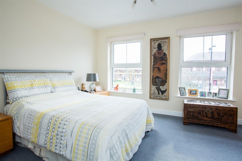 Images for Knightsbridge Court, Palmyra Square North, Warrington