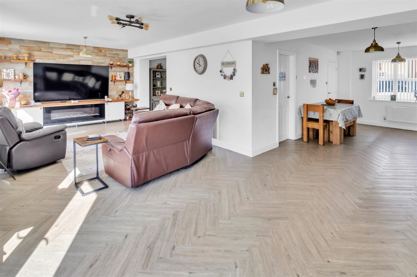Images for Fenton Avenue, Woodlesford, Leeds, LS26