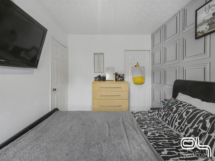 Images for Calgary Crescent, Burton-On-Trent