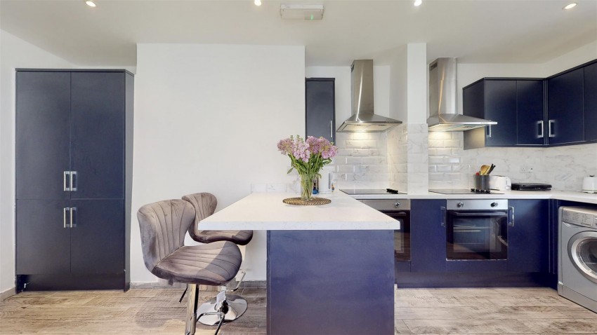 Images for Room 4, Lawrence Road, Liverpool