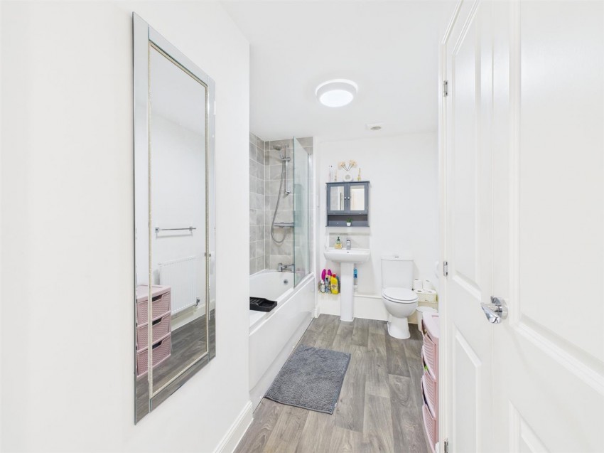 Images for Robin Lane, Peacehaven