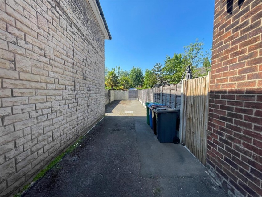 Images for Penroy Avenue, Manchester