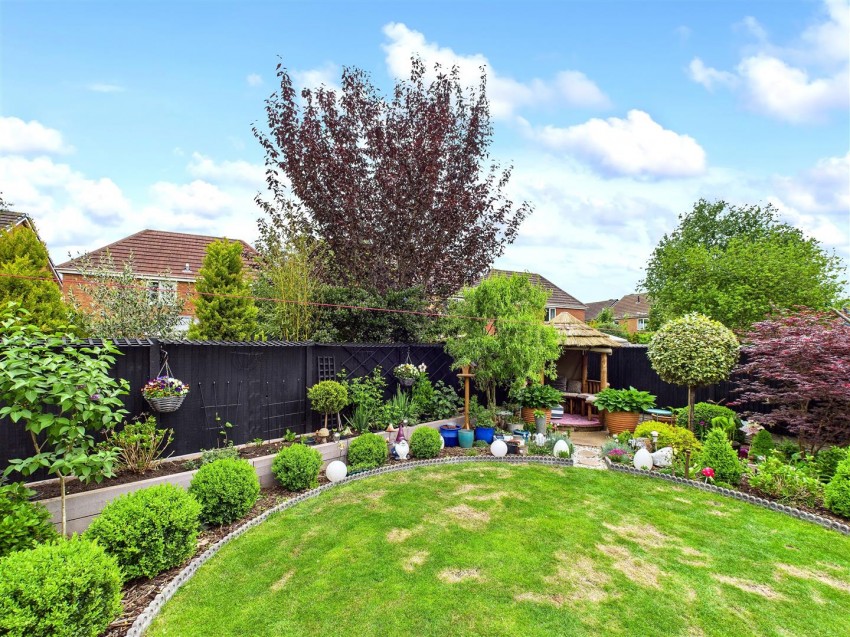 Images for Pershore Drive, Burton-on-Trent