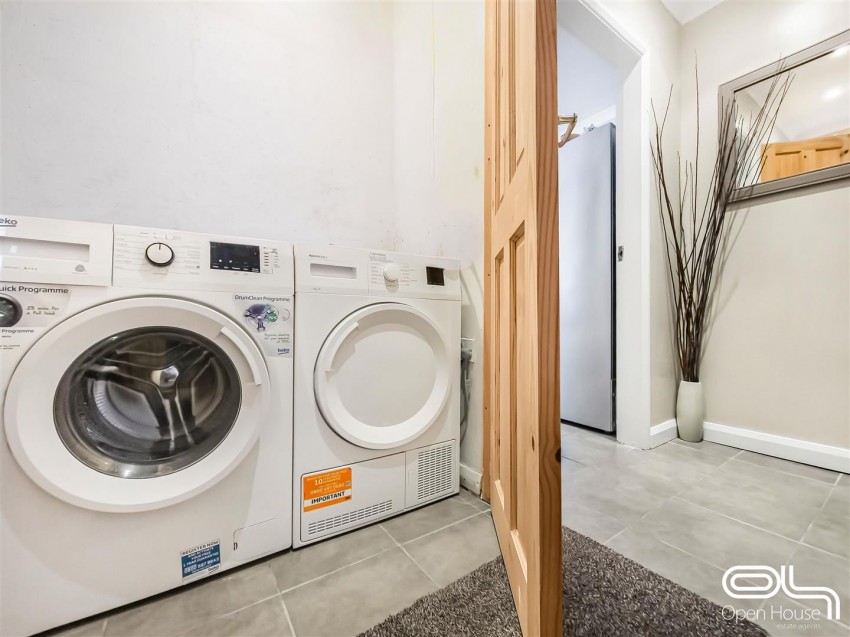 Images for Peregrine Close, Burton-On-Trent