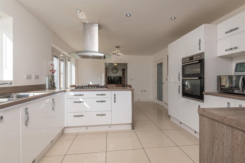 Images for Pavilion View, Lindley, Huddersfield, HD3