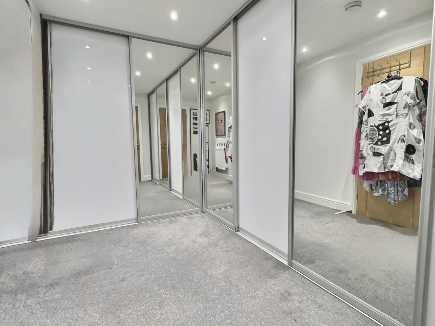 Images for Oakleigh Court, Stone