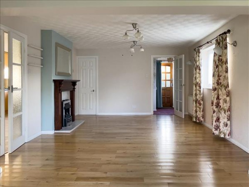Images for Felcourt Drive