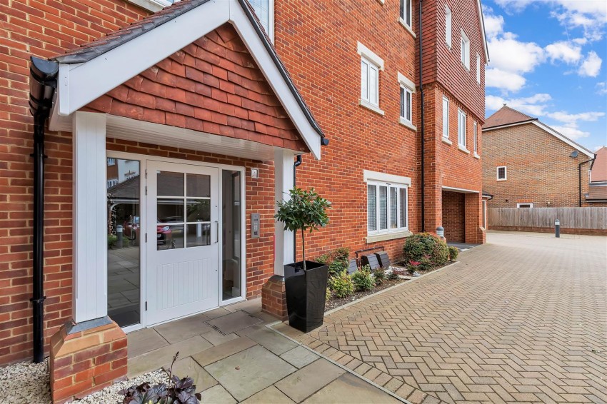 Images for Tilney Drive, Horsham