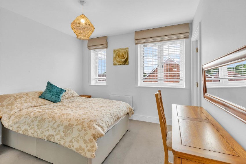 Images for Tilney Drive, Horsham