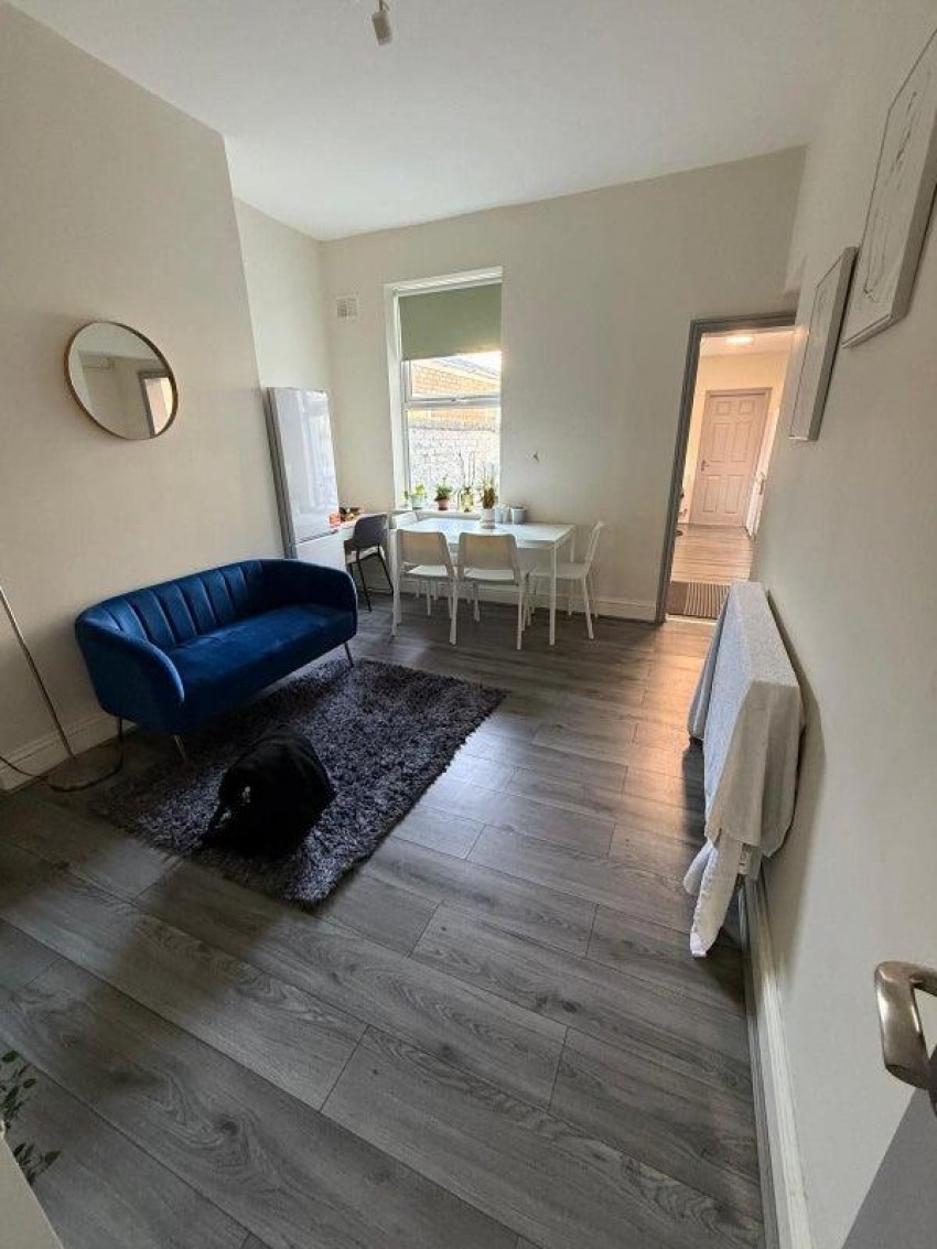 Images for Room 1 . 54 Mersey Road, Widnes