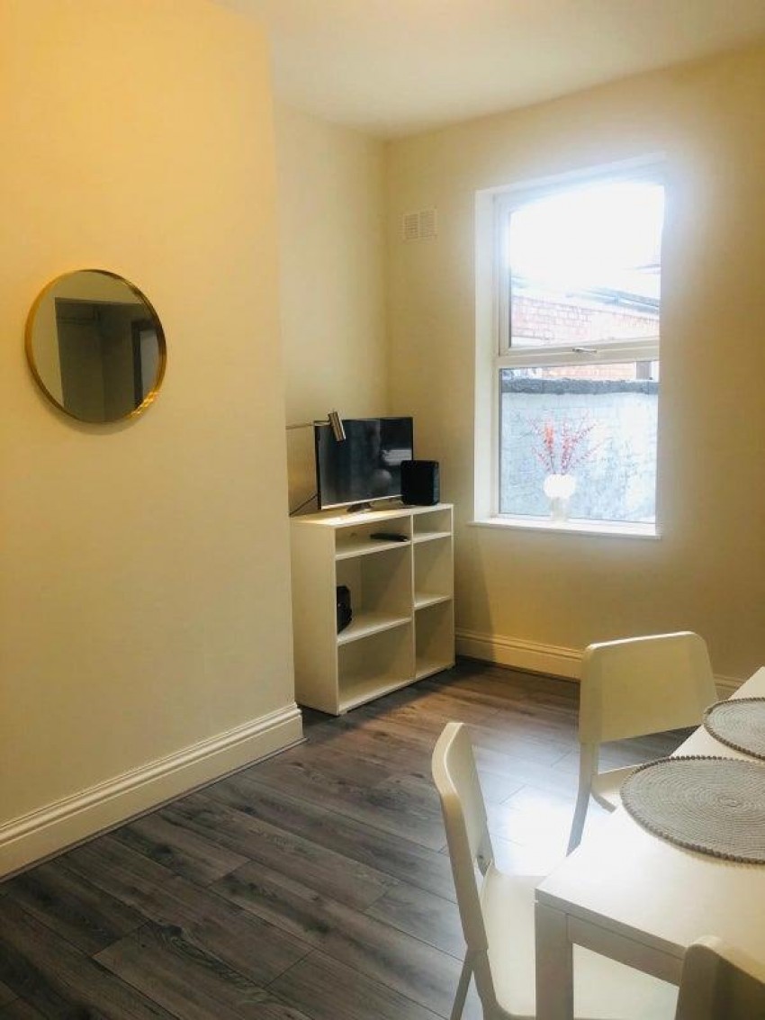 Images for Room 1 . 54 Mersey Road, Widnes