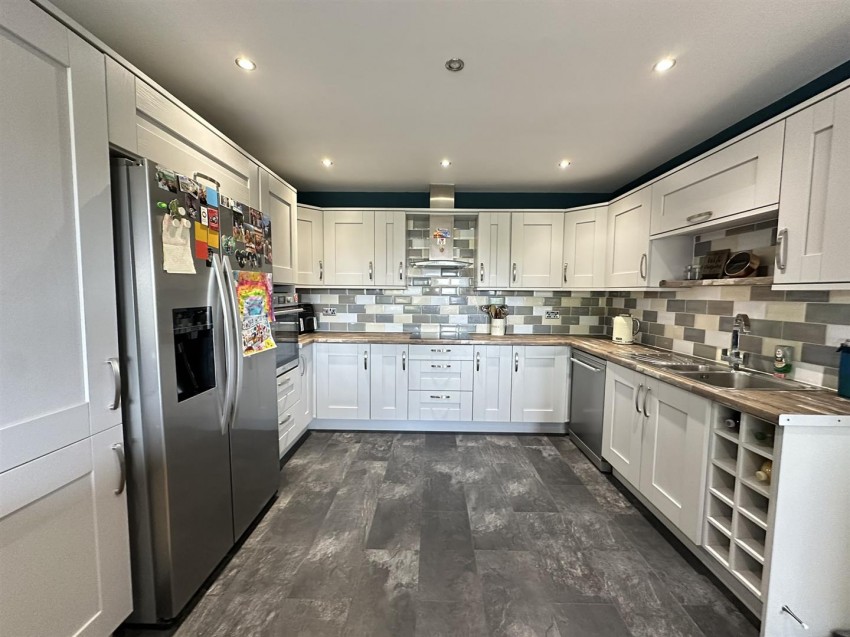 Images for Box Tree Grove, Keighley