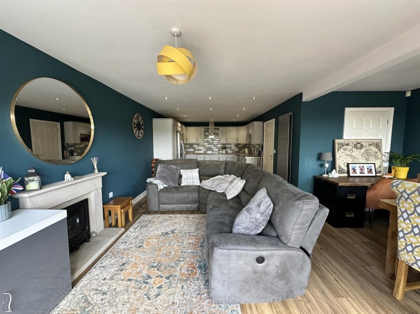 Images for Box Tree Grove, Keighley