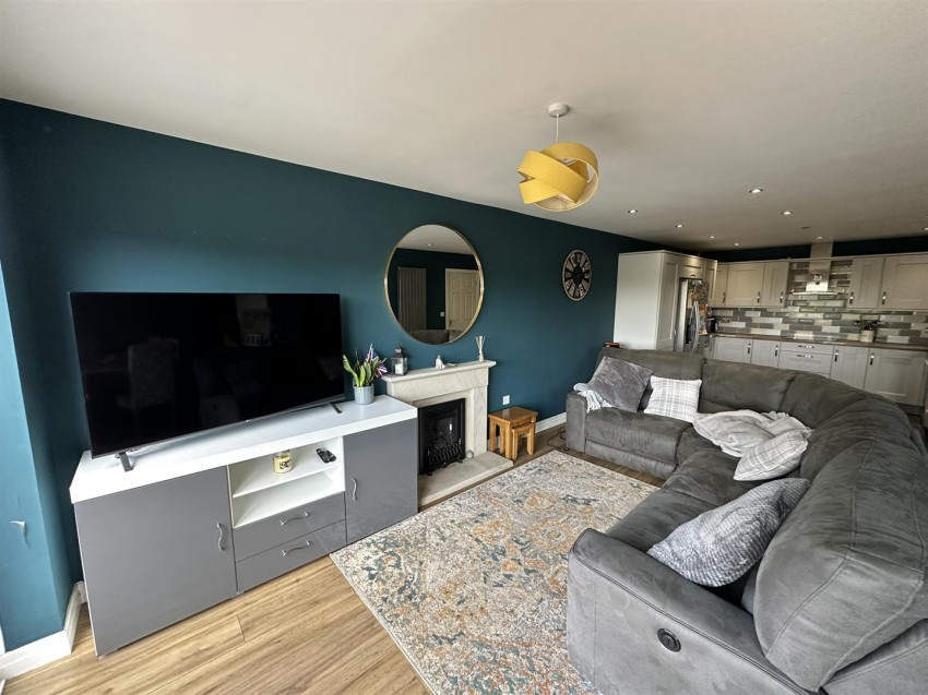 Images for Box Tree Grove, Keighley