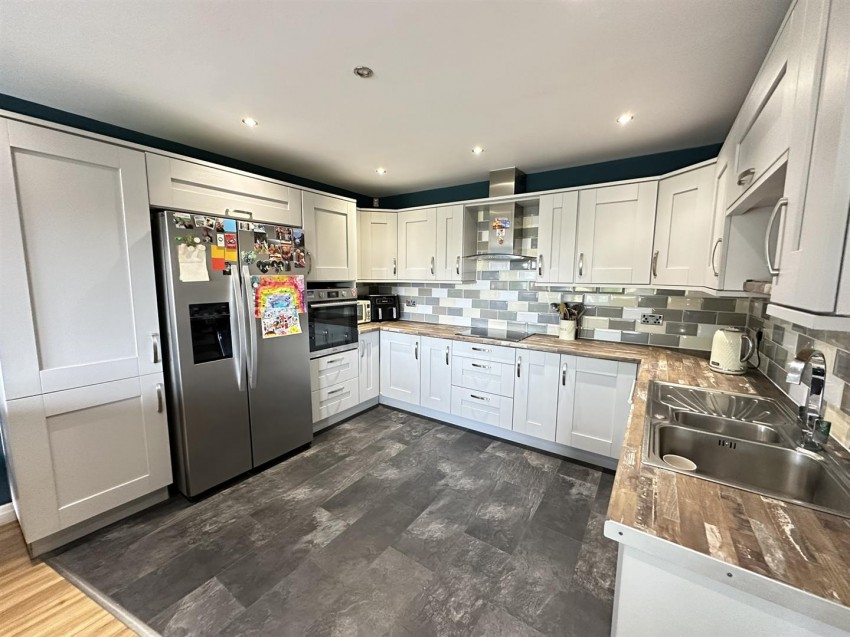 Images for Box Tree Grove, Keighley