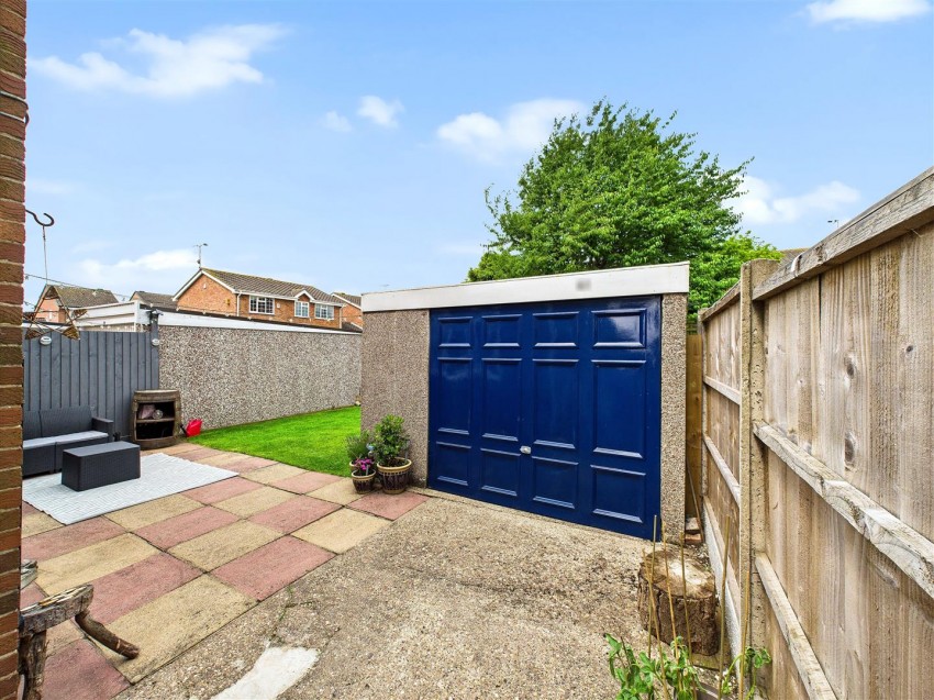 Images for Waverley Lane, Burton-On-Trent