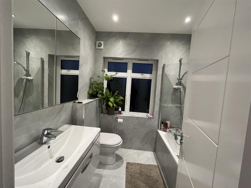 Images for Queensbury Road, London, NW9 8LS