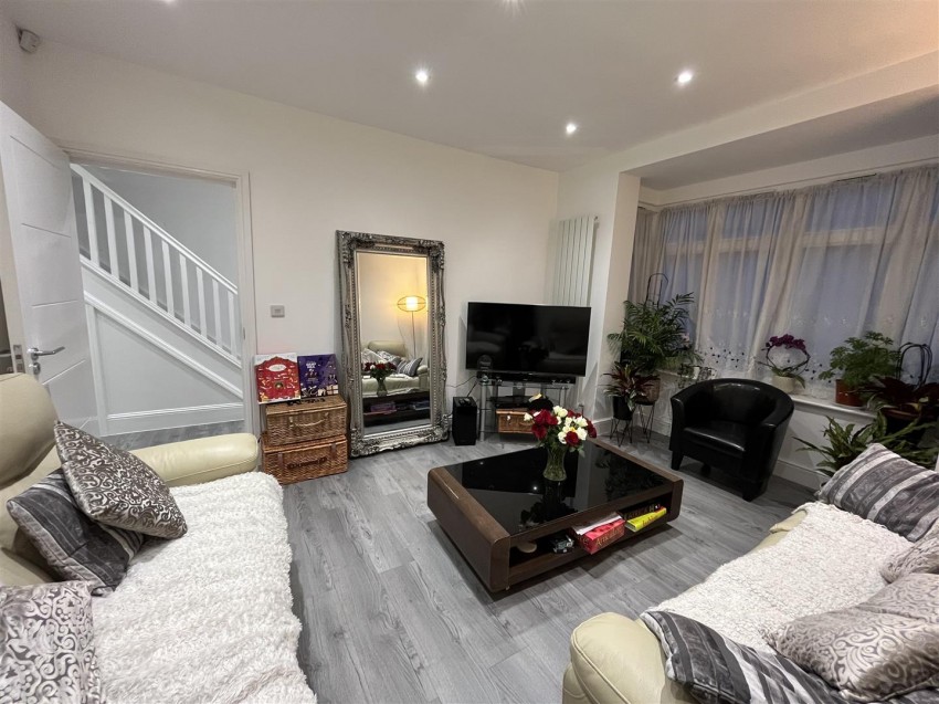 Images for Queensbury Road, London, NW9 8LS