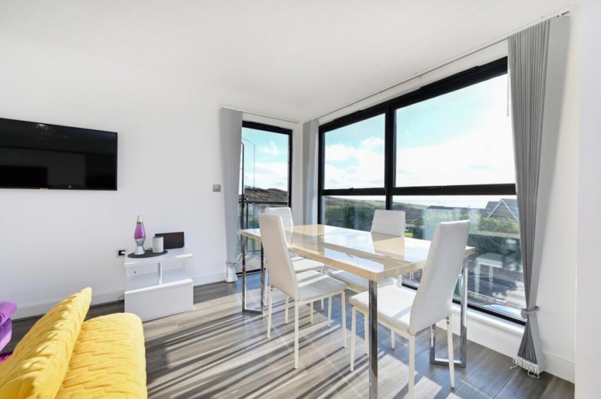 Images for 16 South Coast Road, Peacehaven