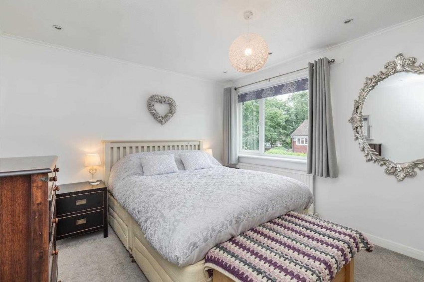 Images for Sycamore Avenue,,Horsham