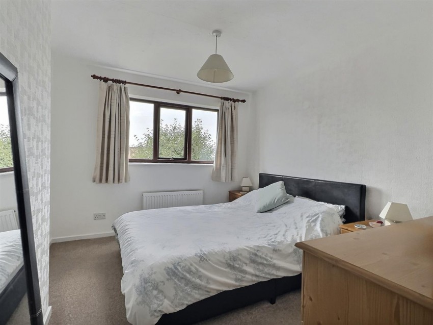 Images for Kingsland Close,,Stone