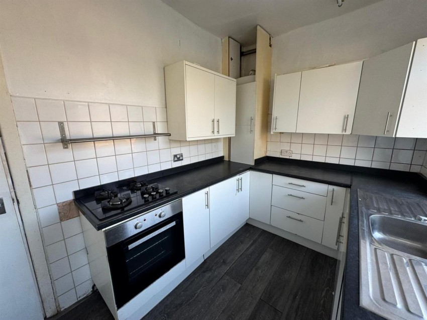Images for Staveley Road