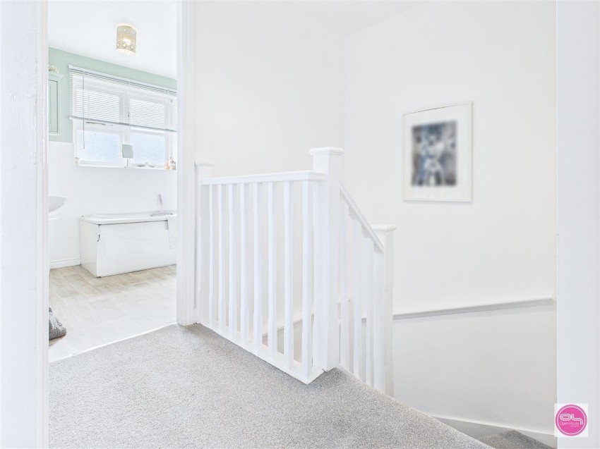 Images for The Gables, Newhall