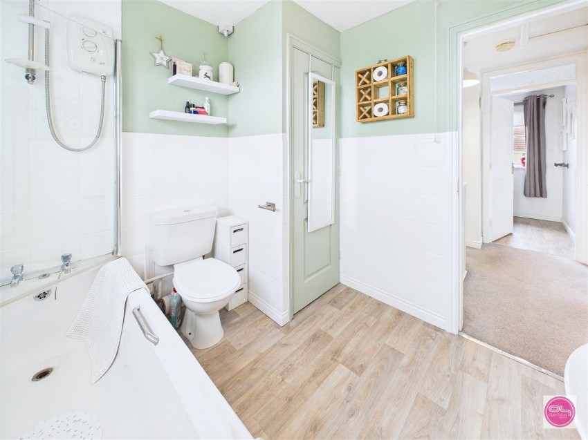 Images for The Gables, Newhall