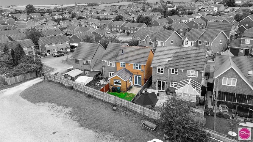 Images for The Gables, Newhall