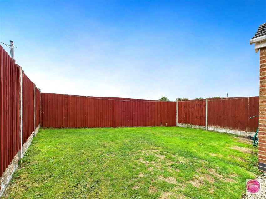 Images for The Gables, Newhall