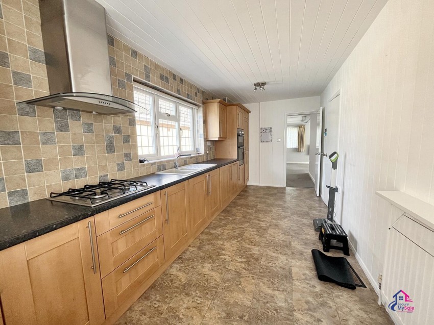 Images for Peascliffe Drive, Grantham