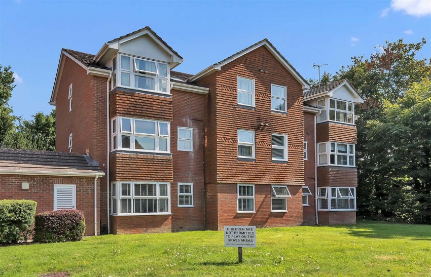 Images for Bowes Close,,Horsham