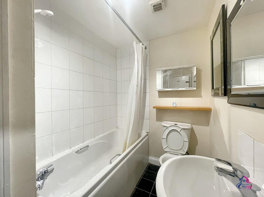 Images for St. Johns Court, Grantham