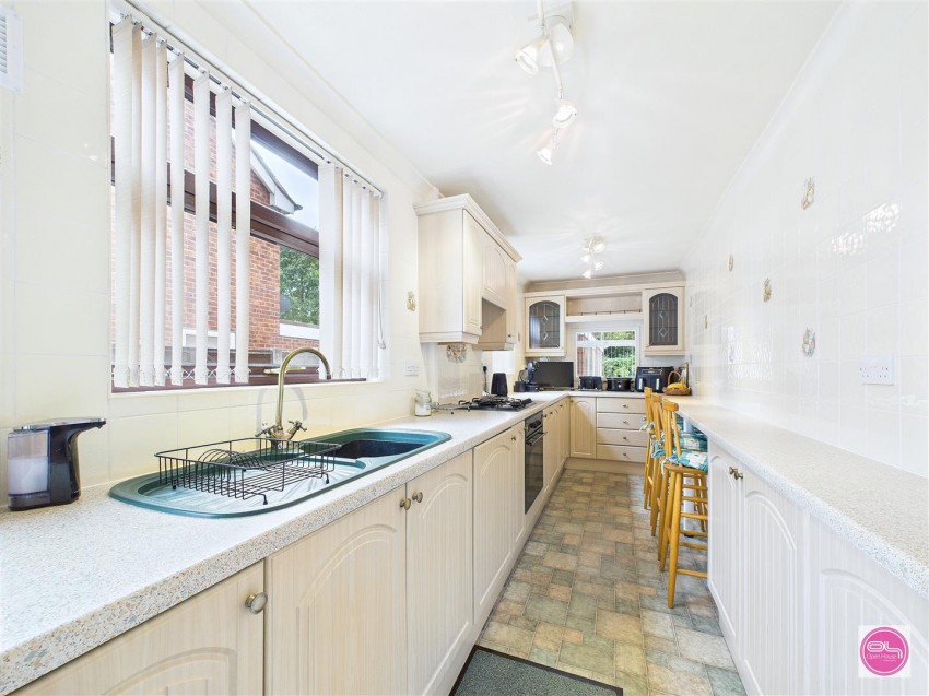 Images for Ashleigh Drive, Tamworth