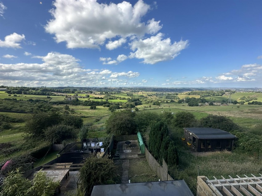 Images for Greenland, Station Road, Queensbury