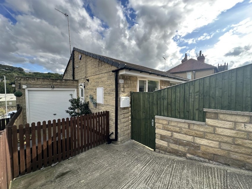 Images for Back Cromer Grove, Keighley