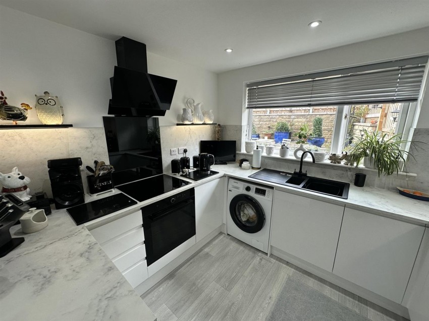 Images for Back Cromer Grove, Keighley