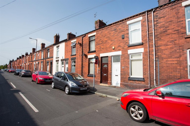 Shaw Street, St. Helens