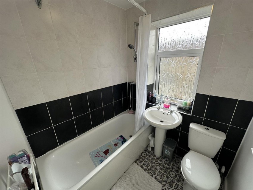 Images for Mannville Walk, Keighley