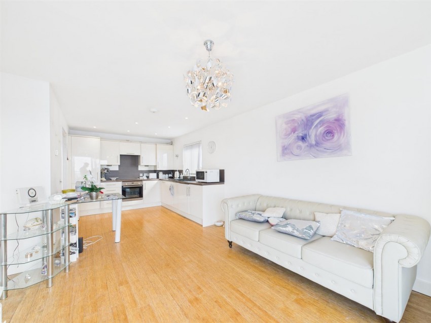 Images for 27a Keymer Avenue, Peacehaven