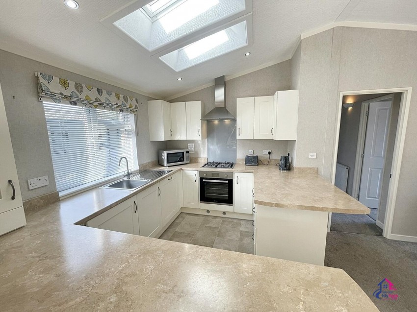 Images for Wagtail Country Park, Cliff Lane, Marston